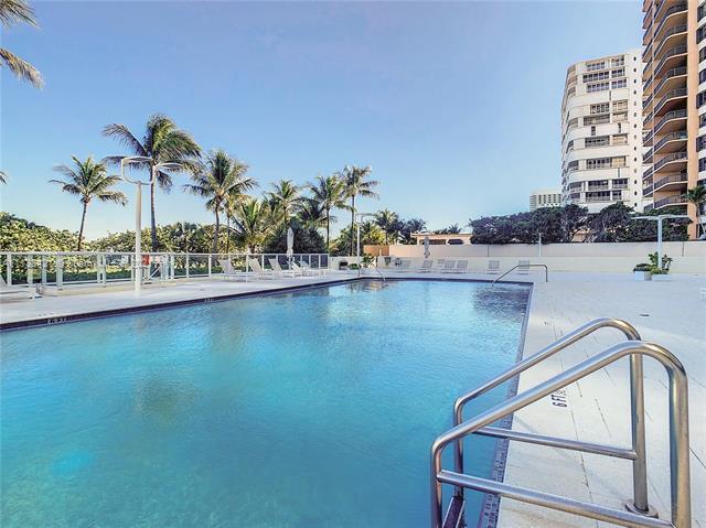 Building Photo - 10185 Collins Ave