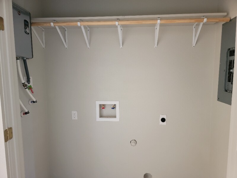 Building Photo - 136 Private Rd