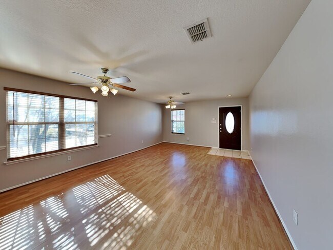 Building Photo - Open-Concept Living with Style, Space & Location