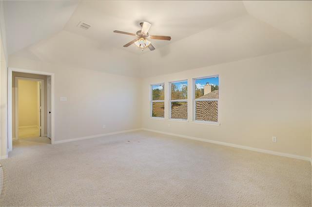 Building Photo - 904 Snyder Dr