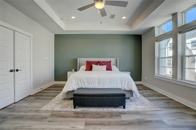 Building Photo - 3603 Kensington Gdns Ln