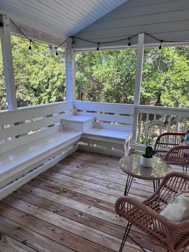 Building Photo - Long term rental in Nags Head