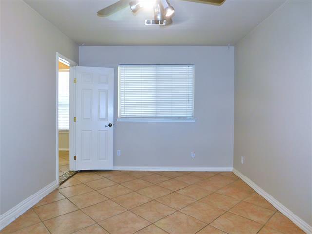 Building Photo - 3840 Chimney Rock Dr