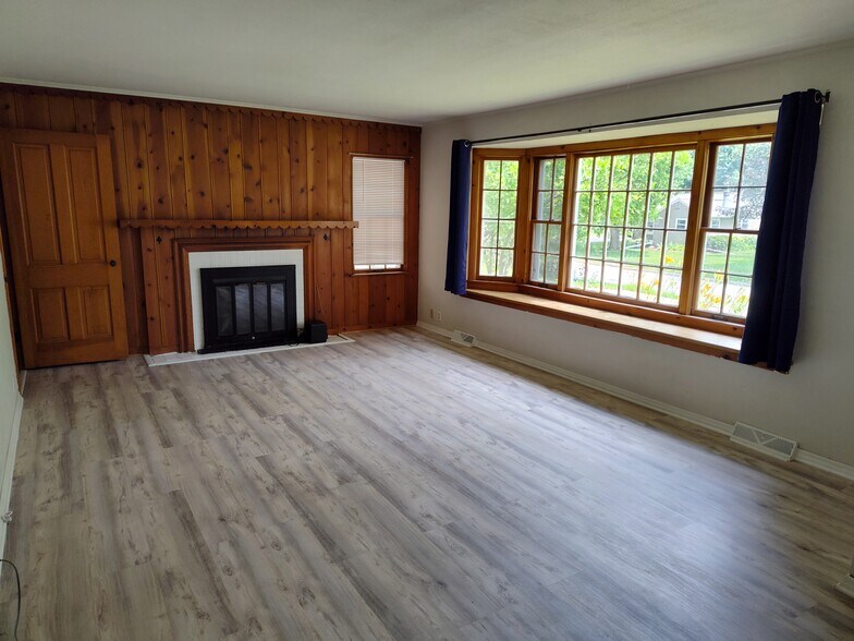 Living Room - 11748 W Martha Dr