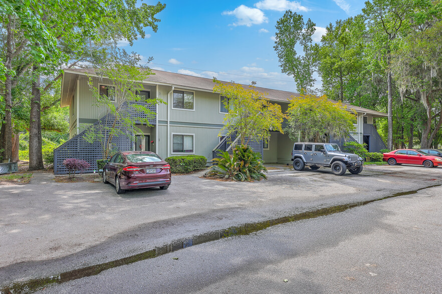Building Photo - 2736 Jobee Dr
