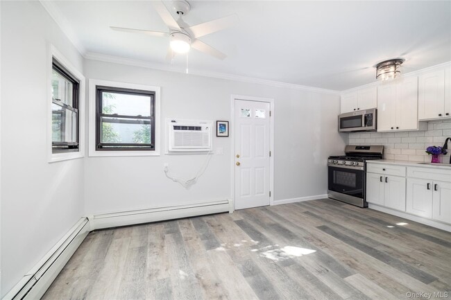 Building Photo - 26 7th St