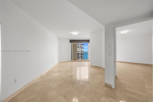 Building Photo - 9559 Collins Ave