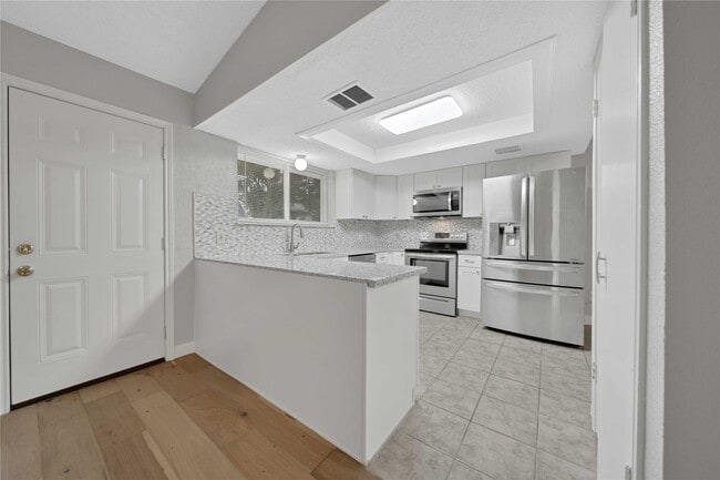 Building Photo - 21311 Park Rock Ln