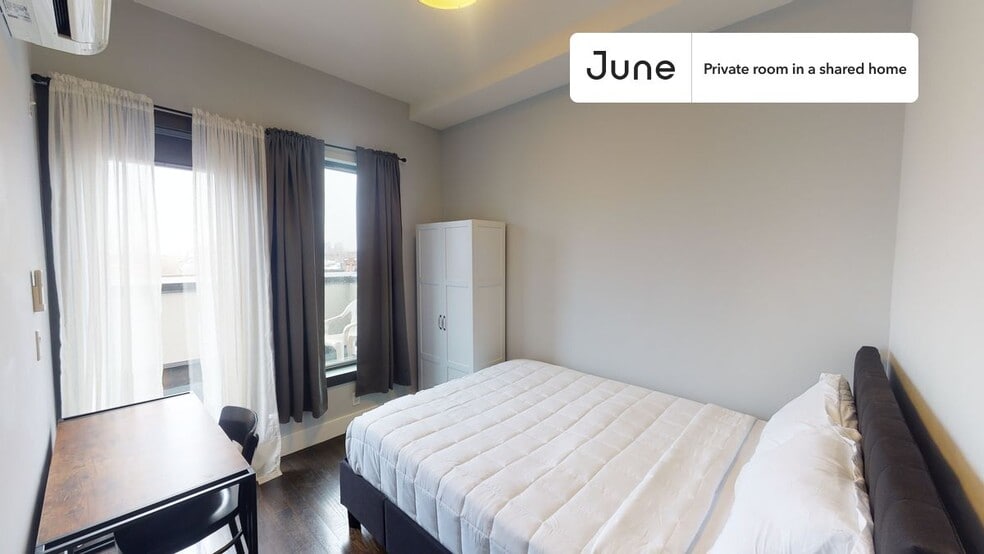 Primary Photo - Private bedroom in 4 bed/2 bath Home
