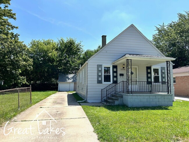 Primary Photo - Cozy 2 Bedroom 1 Bathroom now available fo...