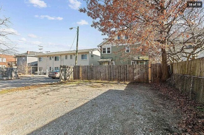 Building Photo - 2475 Indianola Ave