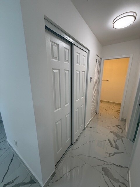 Building Photo - 5962