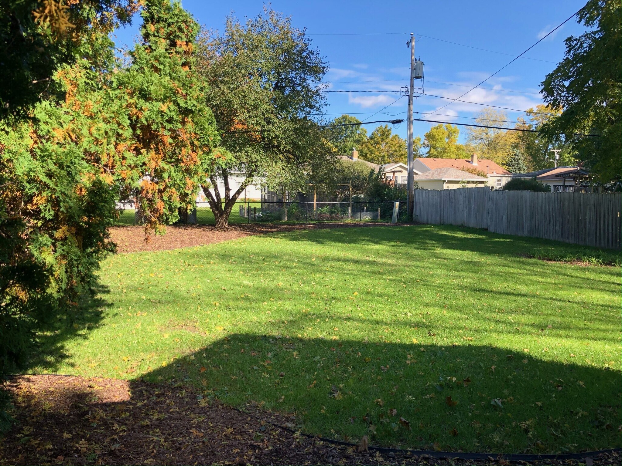 Building Photo - 1822 Vahlen St