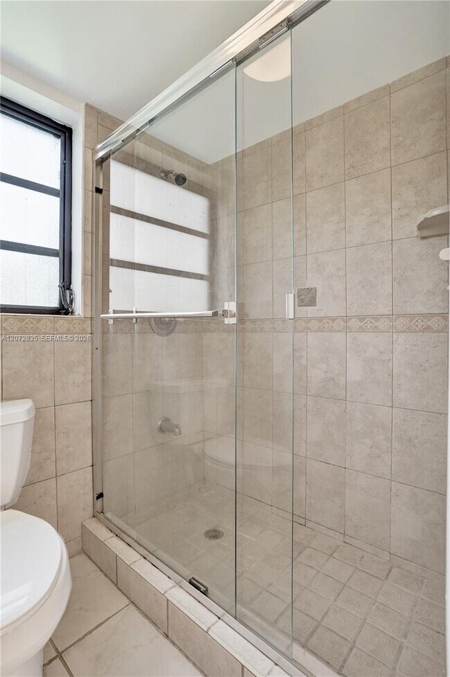 Building Photo - 5700 SW 127th Ave
