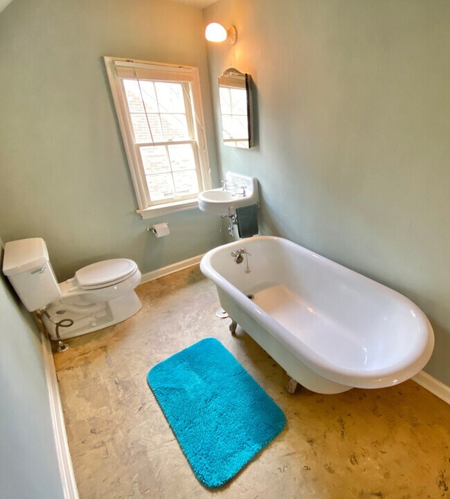 Building Photo - 16225 Glynn Rd