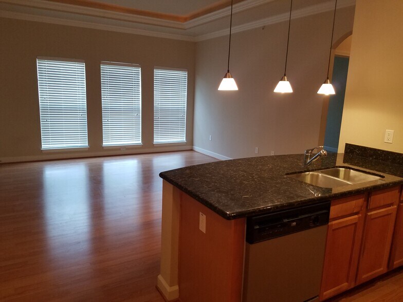 Building Photo - 2756 Mcknight Crossing Ct