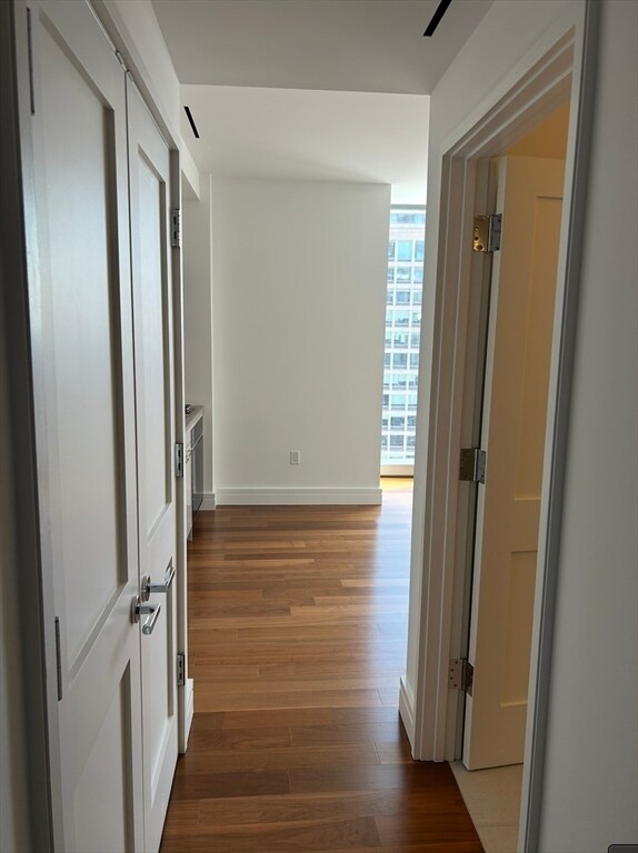 Building Photo - 1 Dalton St