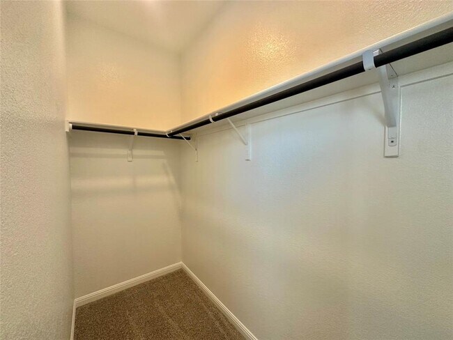 Building Photo - 304 Branchwood Path