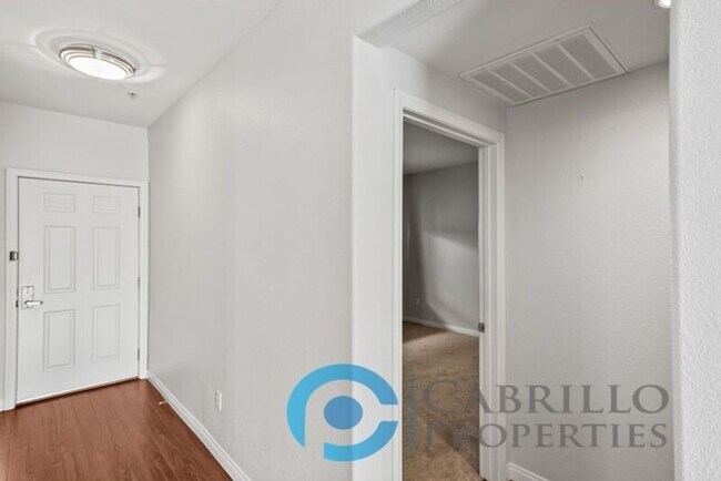 Building Photo - 2330 1st Ave