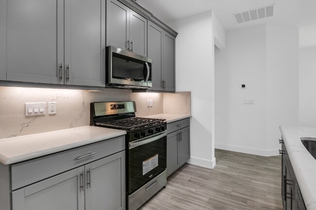 Building Photo - 243 Hang Loose Wy