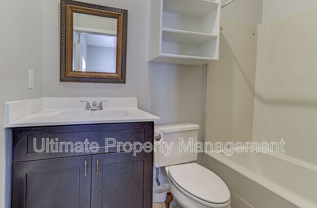 Building Photo - 5746 Marguerite Dr