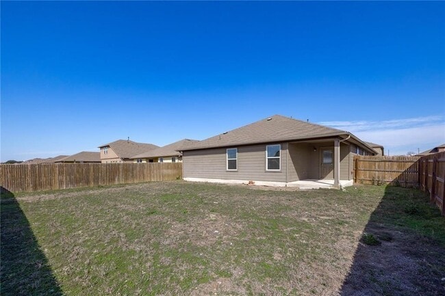 Building Photo - 222 Camellia Dr