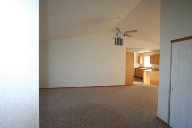 Building Photo - Adorable two bedroom home located in Post ...