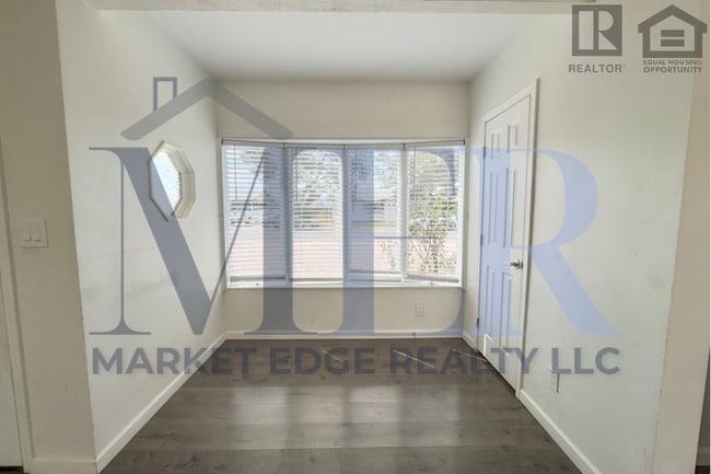 Building Photo - 4Bed/2Bath House at Alma School Rd/Ray Rd! Ready for Immediate Move-In! -- FENCED-IN YARD! NO HOA!