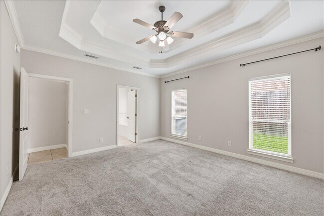 Building Photo - 102 Remington Cir