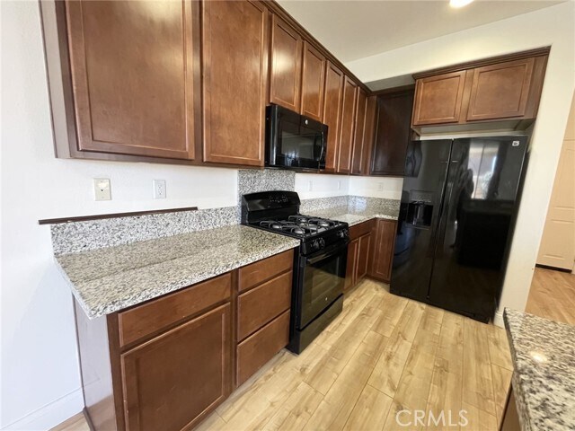 Building Photo - 3586 Bur Oak Rd