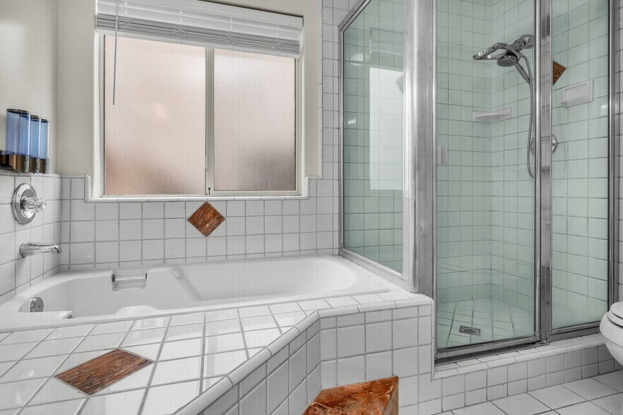 Building Photo - 4113 Highland Ave