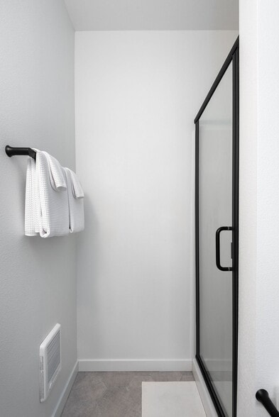 Building Photo - 5205 SE Boise St