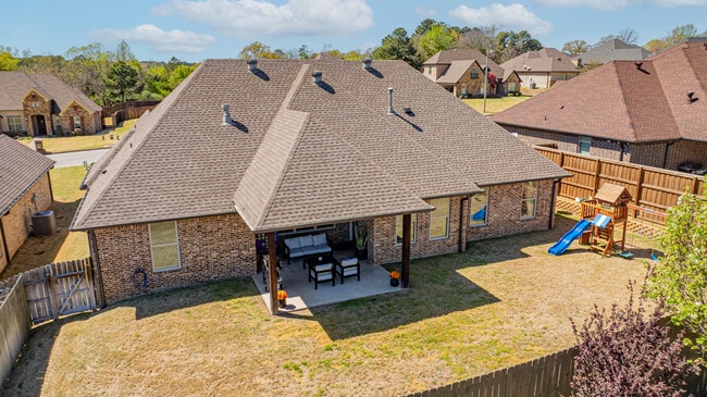 Building Photo - 1610 Olympic Drive