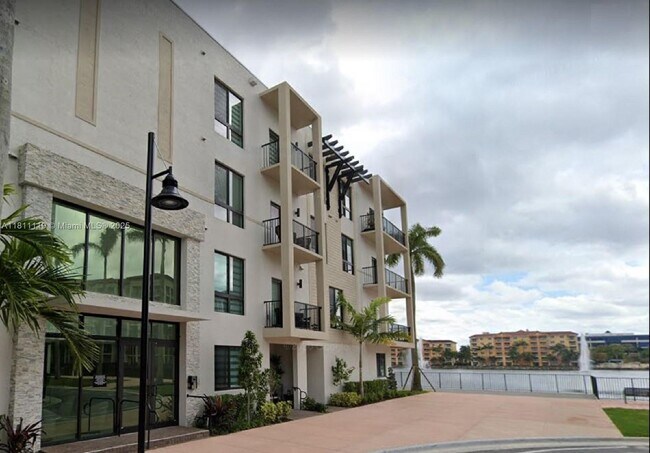 Building Photo - 4725 NW 85th Ave