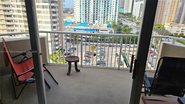 Building Photo - 1985 S Ocean Dr