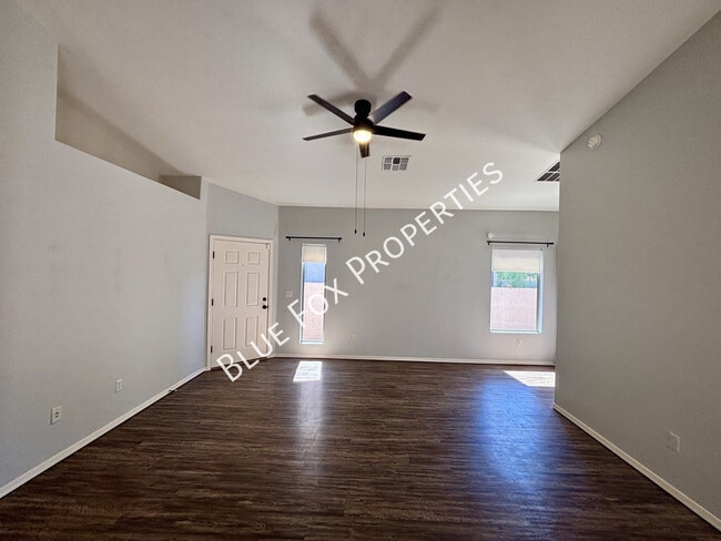 Building Photo - 308 E Camino Limon Verde