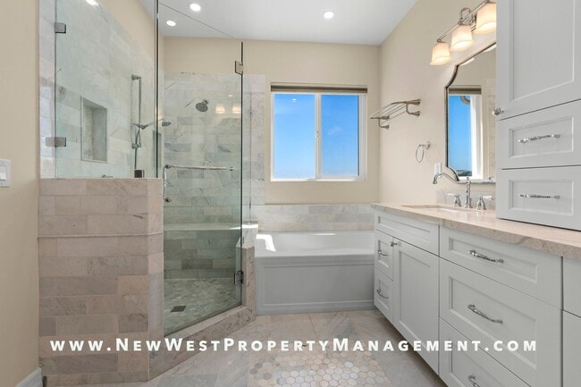 Building Photo - Renovated Carmel Valley 4 Bedroom at Costa...