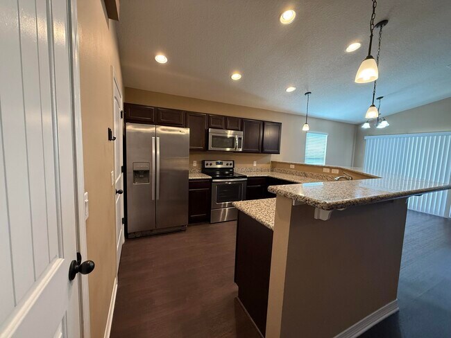 Building Photo - 233 Croft Cir