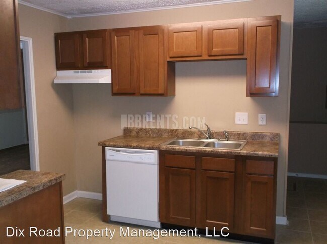 Building Photo - 3 br, 1 bath House - 631 Blackburn Avenue,