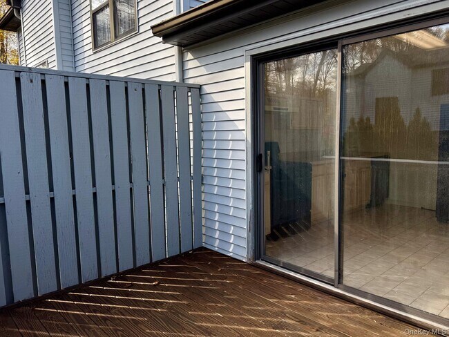 Building Photo - 23 Aldo Ct