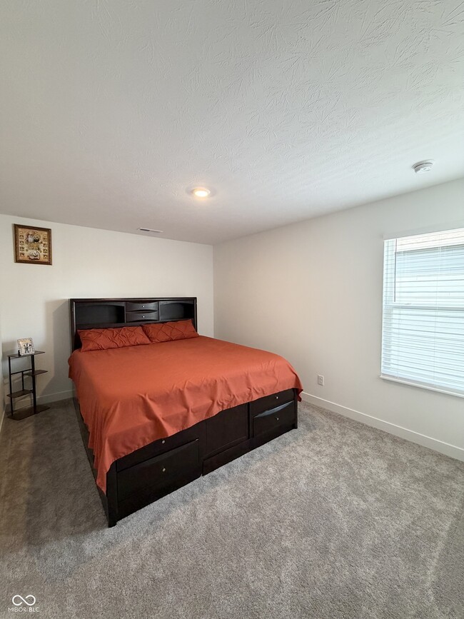 Building Photo - 1208 Taggart Wy