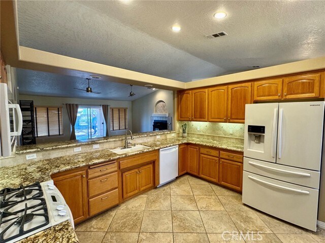 Building Photo - 18015 Wildwood Dr