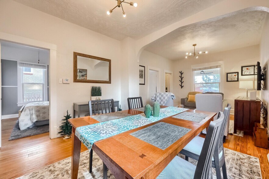 Building Photo - 3039 S Bannock St