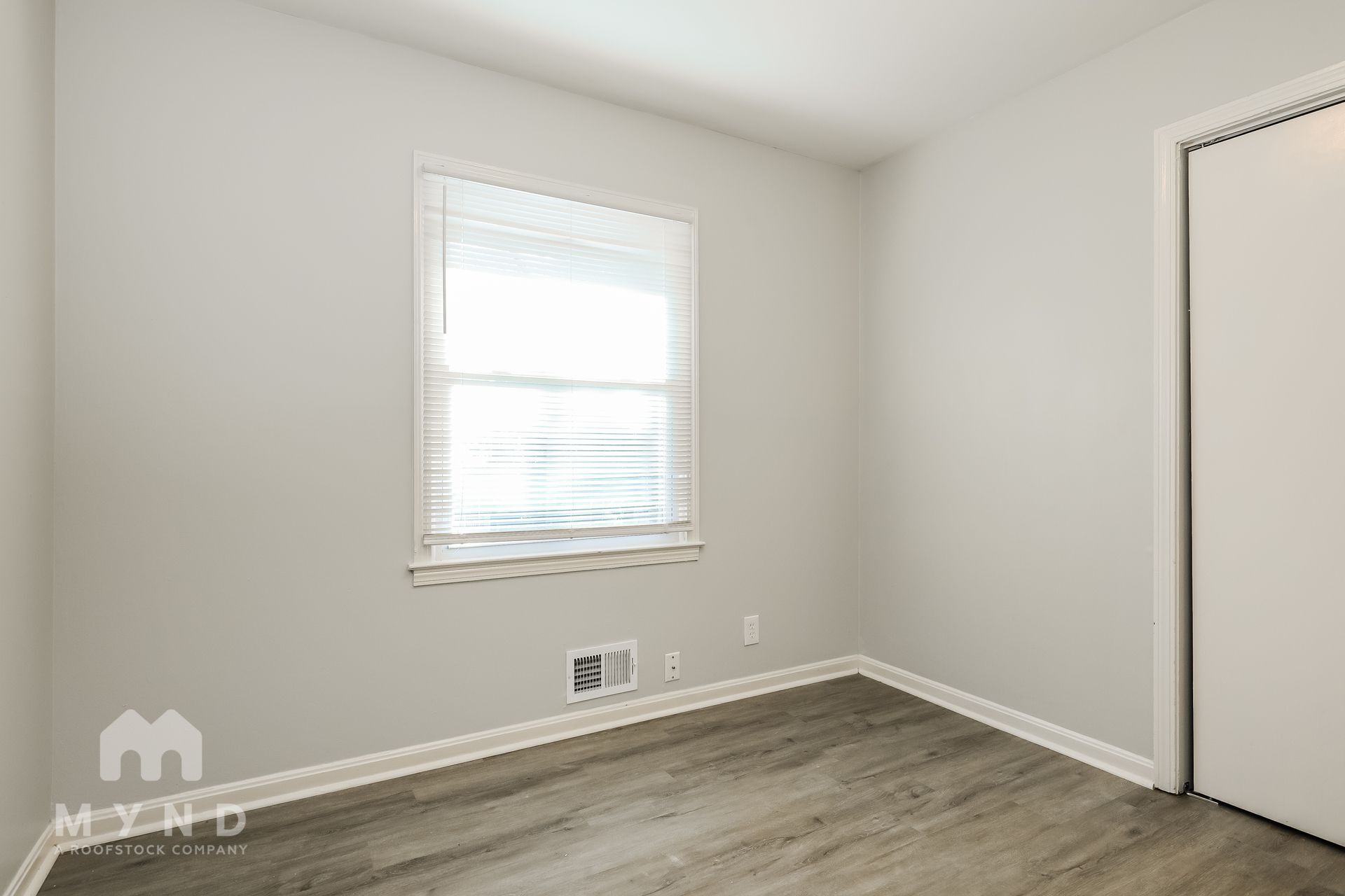 Building Photo - 4769 Ridgewood Dr