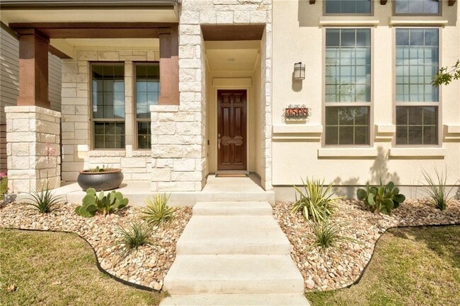 Building Photo - 1508 Arcilla St