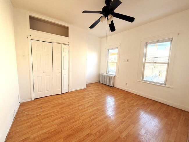 Building Photo - 1011 Paterson Plank Rd