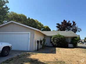 Building Photo - 3901 Avante Way