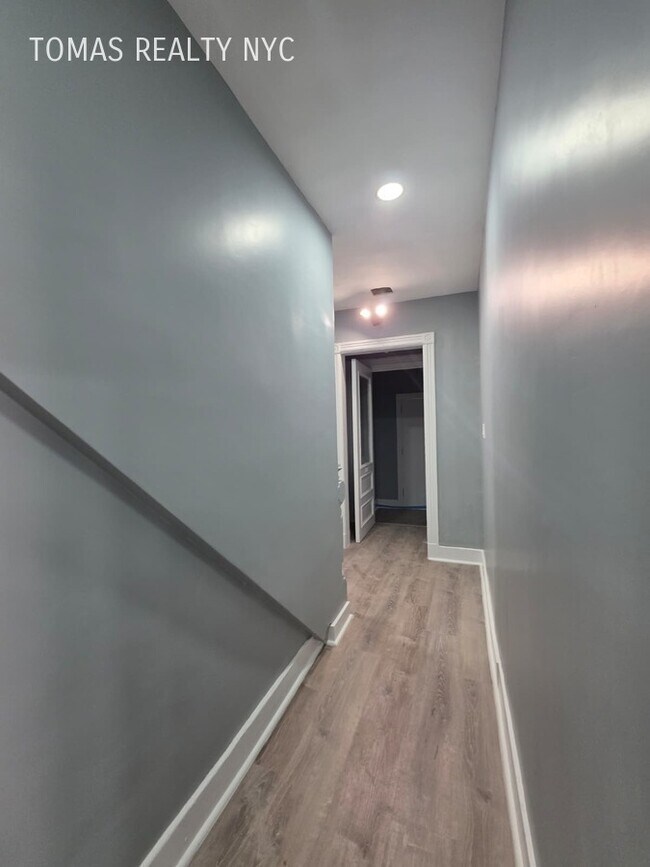 Building Photo - 243 Woodworth Ave