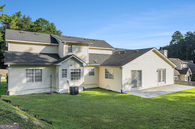 Building Photo - 1331 Baywood Glen