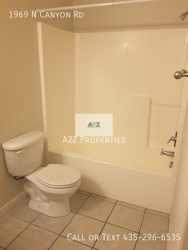 Building Photo - 1969 N Canyon Rd